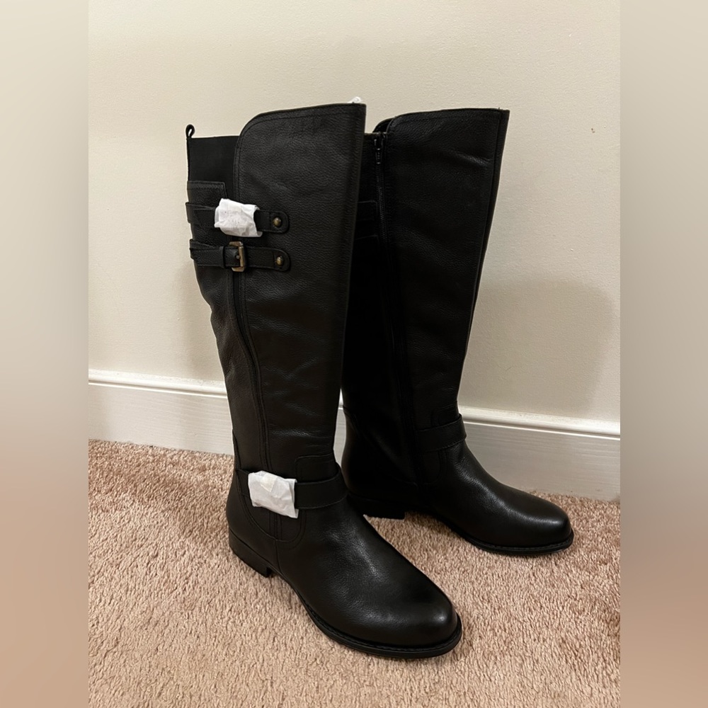 Black boots